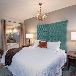 Camera con letto king size